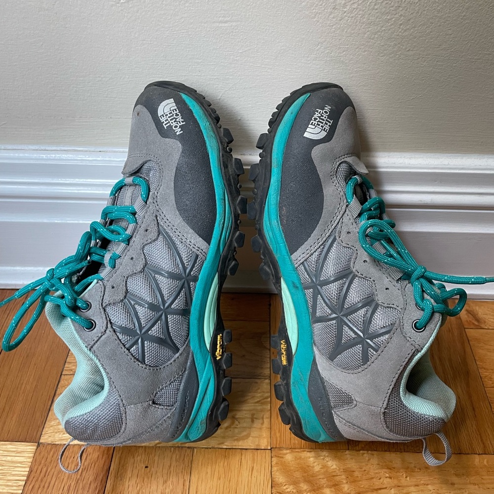 The North Face Hedgehog Fast Pack Low Hiking Shoes Women's 6 Gray Teal - Picture 6 of 9